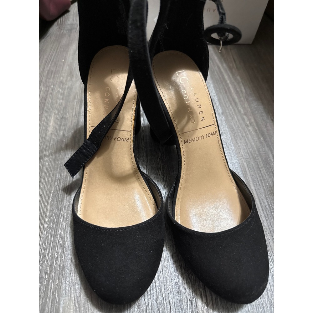 LC Lauren Conrad Black Faux Suede Ankle Strap Block Heel Pumps Memory Foam 6